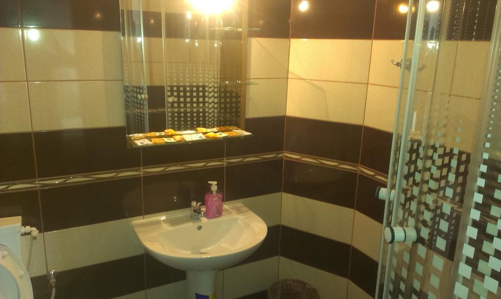 Pensiunea Alex Si Tedi Horezu Pokoj fotografie