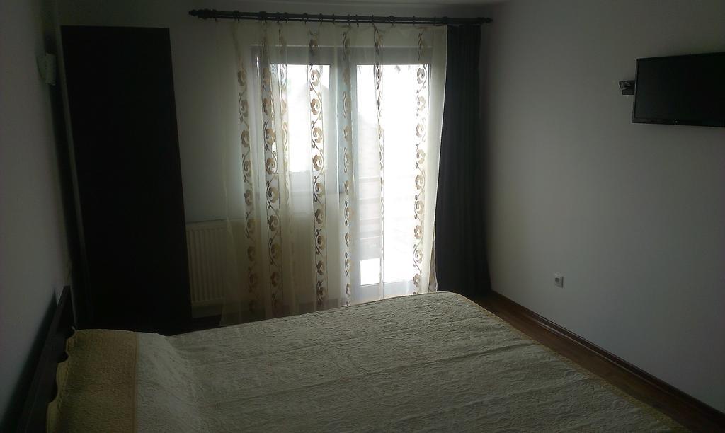 Pensiunea Alex Si Tedi Horezu Pokoj fotografie
