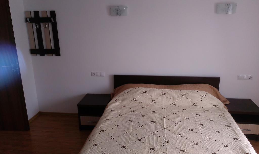Pensiunea Alex Si Tedi Horezu Pokoj fotografie